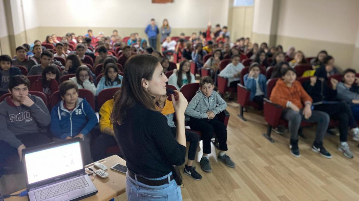 Öğrencilerimize Yeşilay'ın Türkiye Bağımlıkla Mücadele (TBM) kapsamında TÜTÜN BAĞIMLILIĞI semineri verilmiştir.